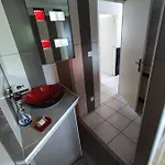 Abadie Apartman *